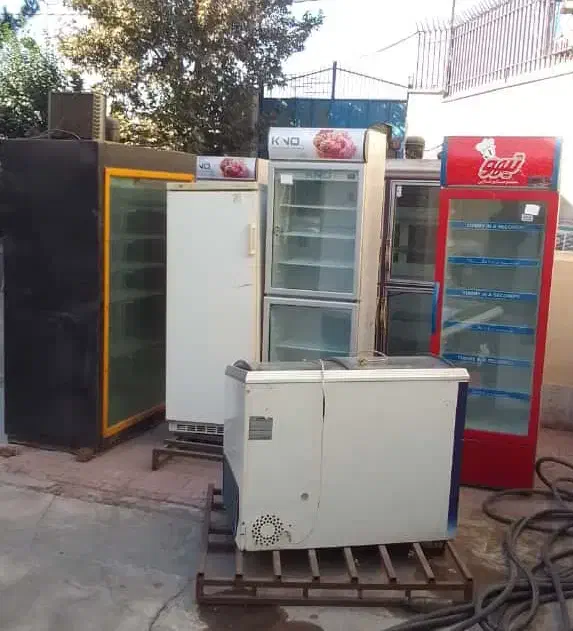 خریدار و فروشنده انواع یخچال فروشگاهی و قفسه مغازه|فروشگاه و مغازه|تهران, تهرانسر مرکزی|دیوار
