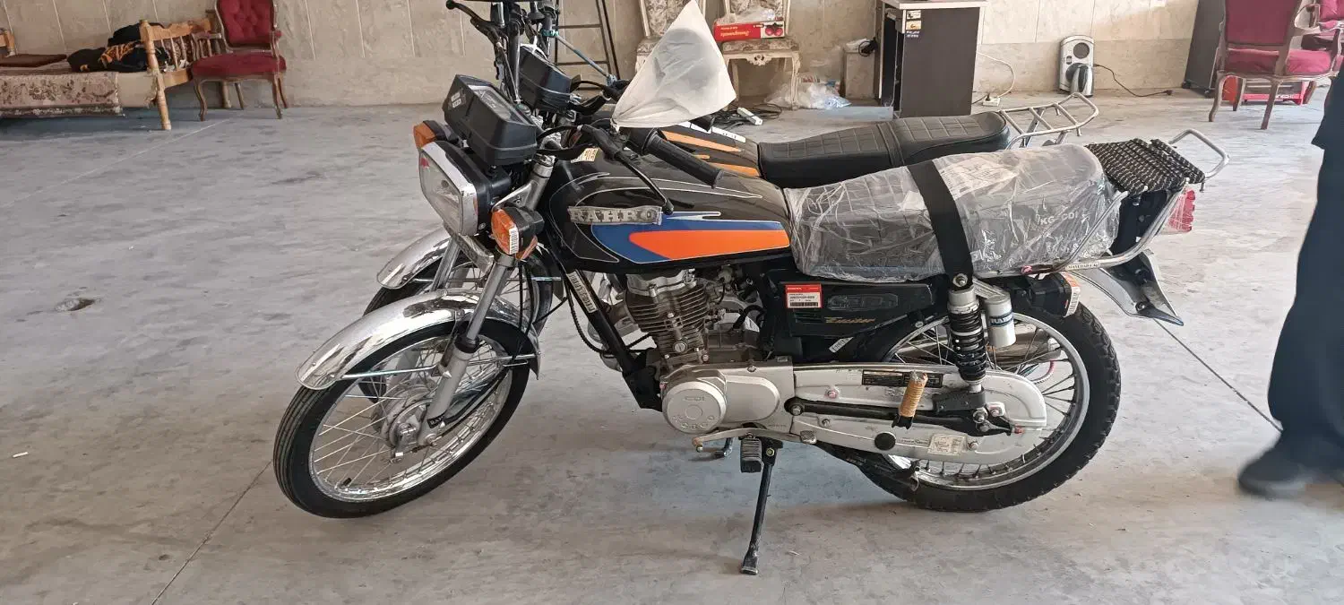 یک عدد موتور سیکلت رهرو|موتورسیکلت|فردوسیه, |دیوار