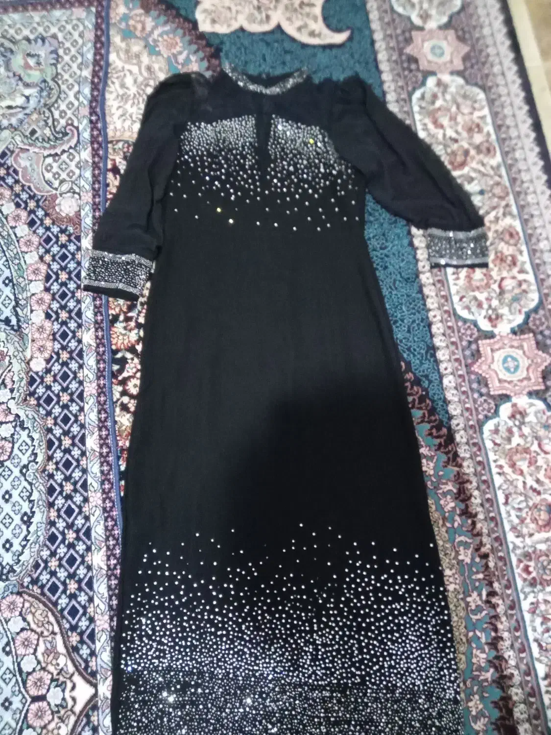 پیرهن مجلسی|لباس|نهاوند, |دیوار