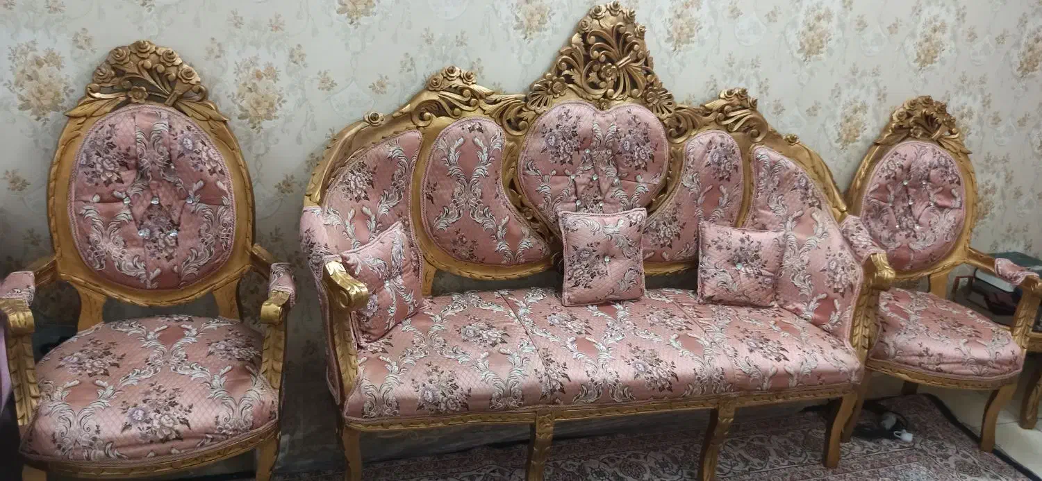 مبلمان سلطنتی طلایی|مبلمان خانگی و میز عسلی|اسلام‌شهر, شهرک قائمیه|دیوار