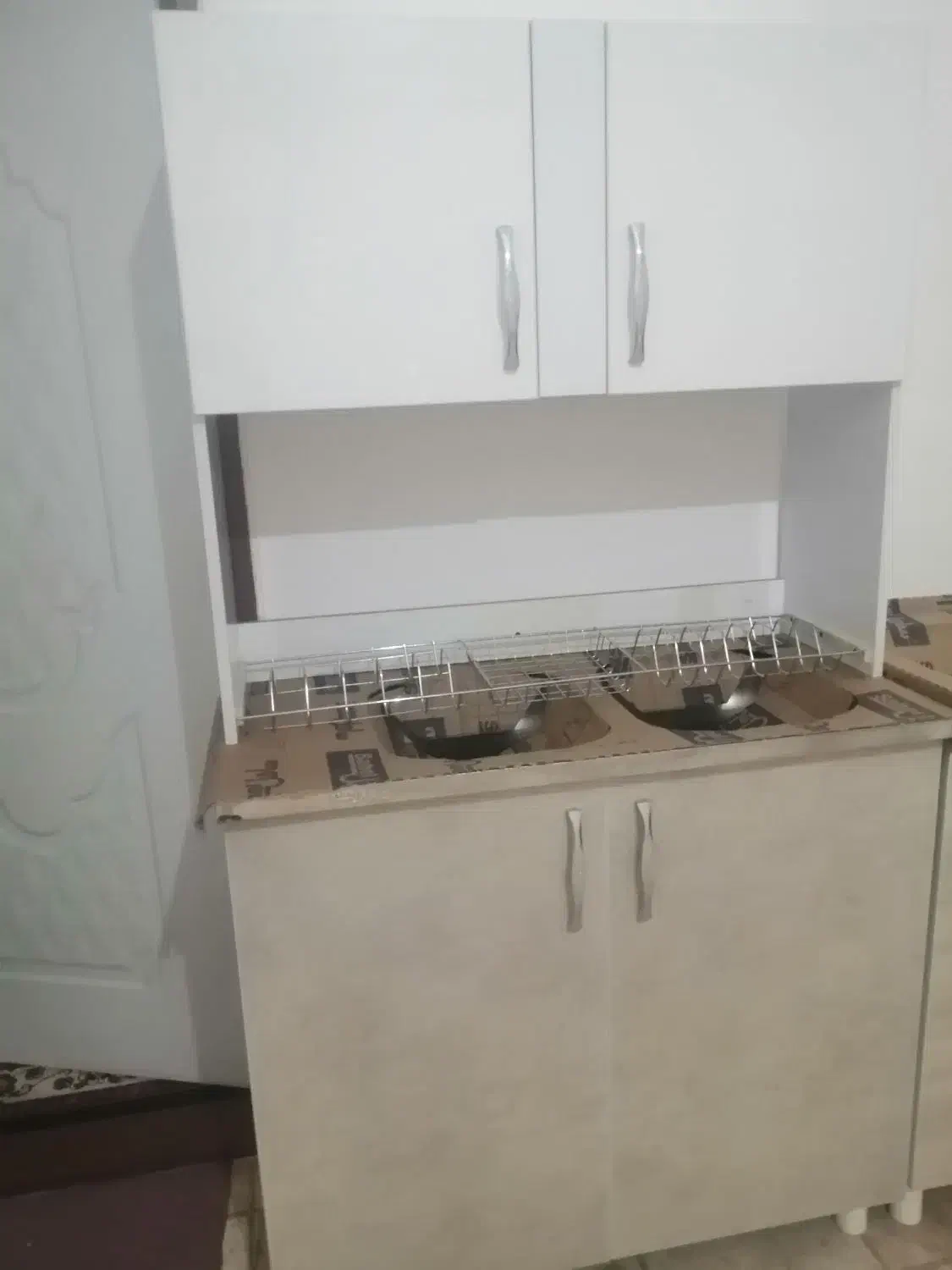سینگ ظرفشویی با ابچک|آب‌چکان و نظم‌دهنده ظروف|کرمان, |دیوار