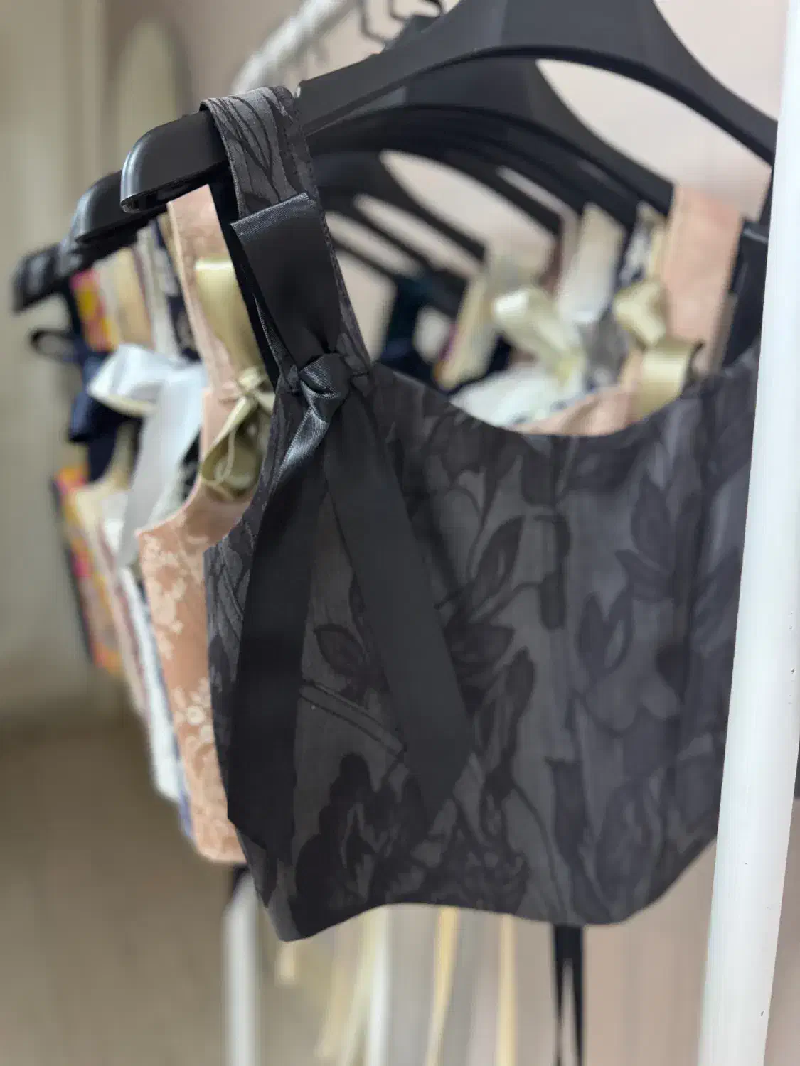 خیاط خانم مزون دوز ۲۵سال تا ۴۰سال سن|استخدام صنعتی، فنی، مهندسی|تهران, اکباتان|دیوار