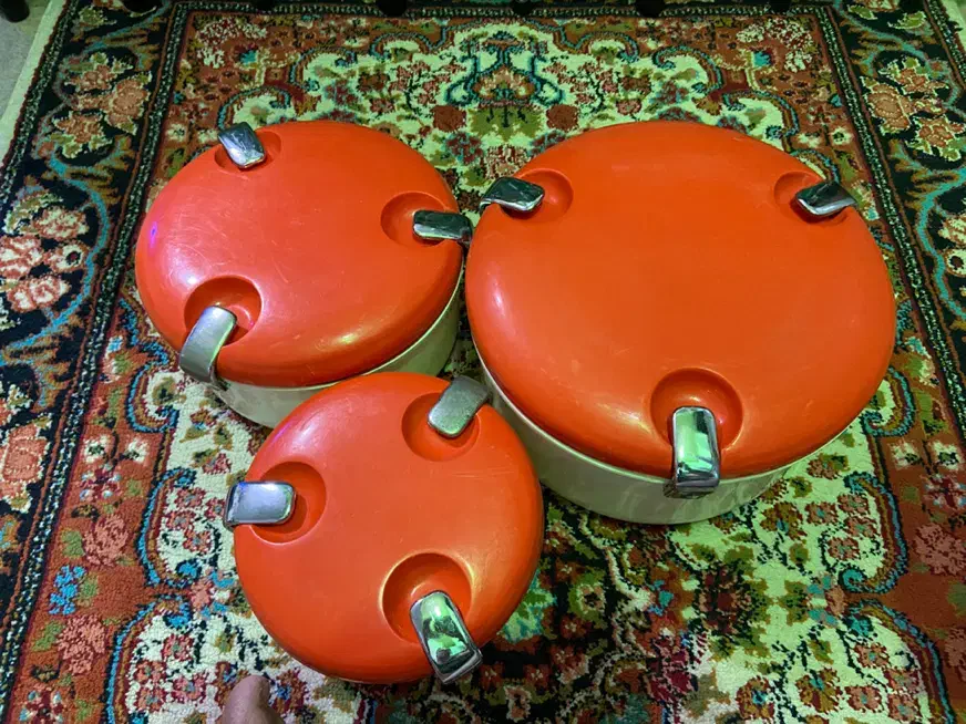 سرویس درب دار|ظروف نگهدارنده، پلاستیکی، یکبارمصرف|کرج, حصارک پایین|دیوار