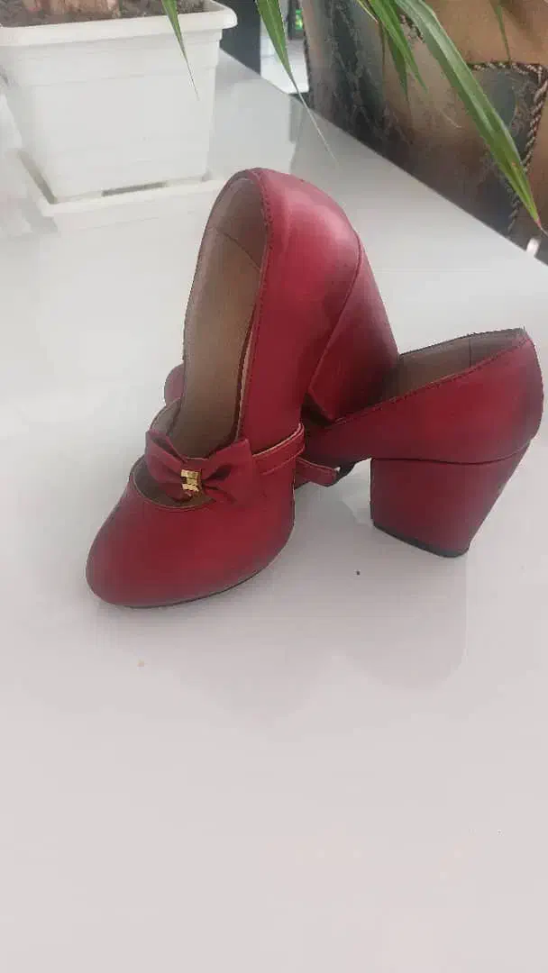 کفش|کیف، کفش، کمربند|خمینی‌شهر, |دیوار