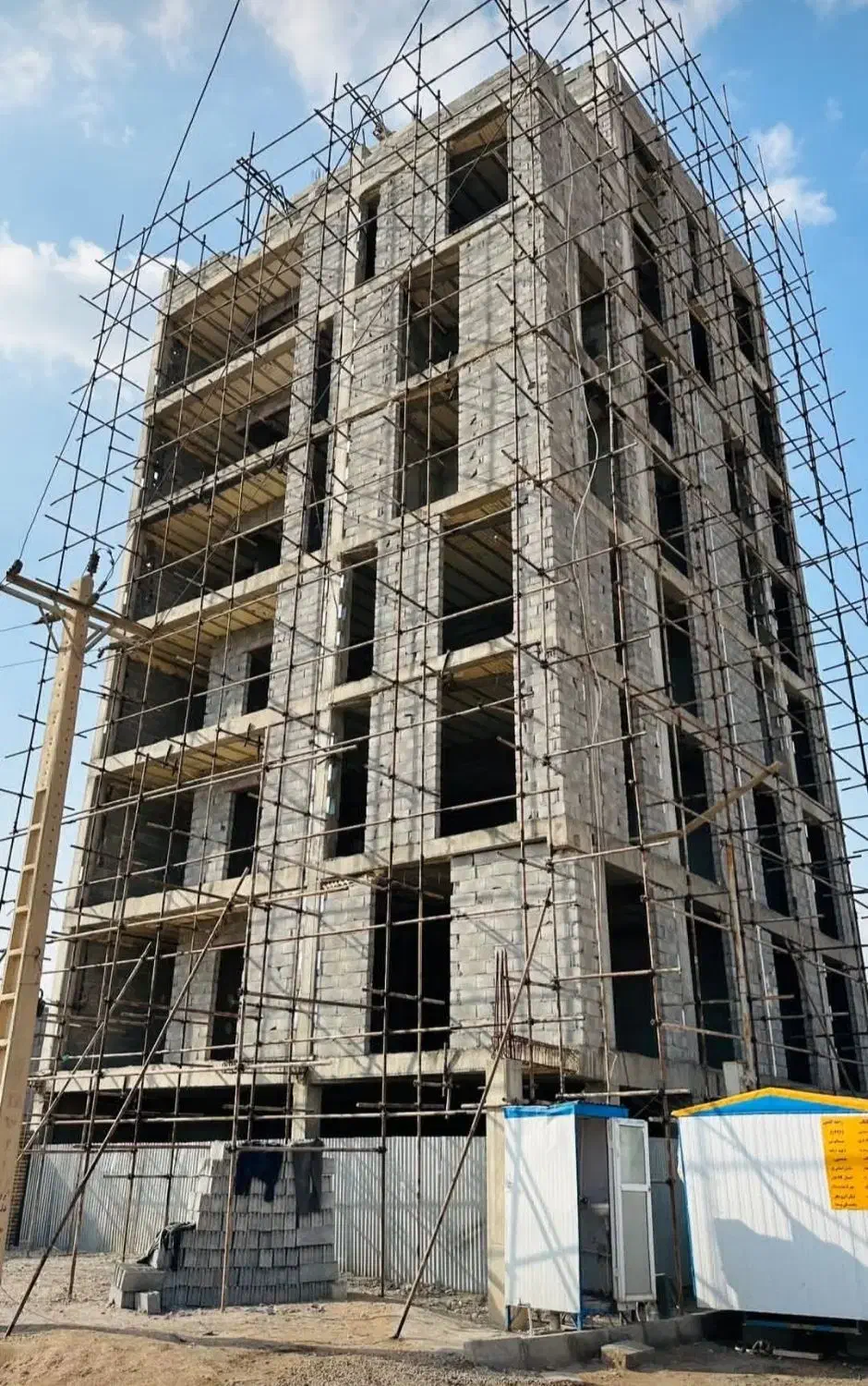 اجاره ونصب داربست فلزی و تخته زیر پا|خدمات پیشه و مهارت|زاهدان, |دیوار