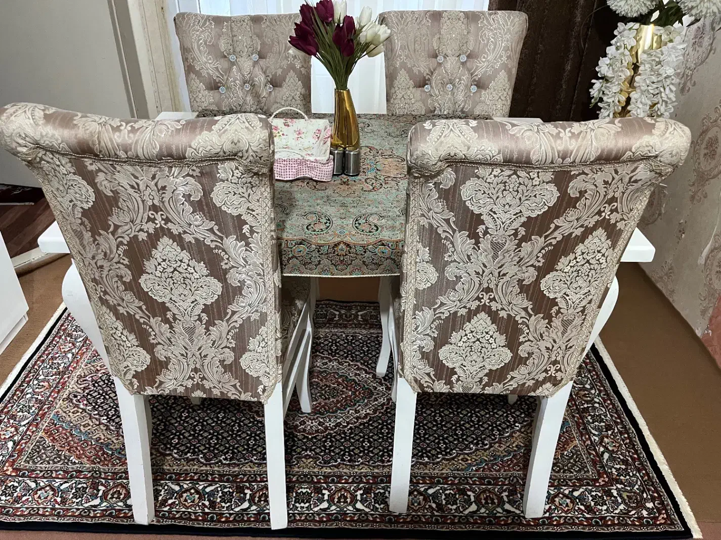 مبل ۹ نفره سلطنتی|مبلمان خانگی و میز عسلی|قزوین, |دیوار