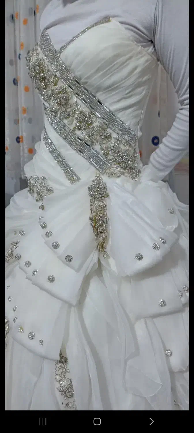 لباس عروس|لباس|لنگرود, |دیوار