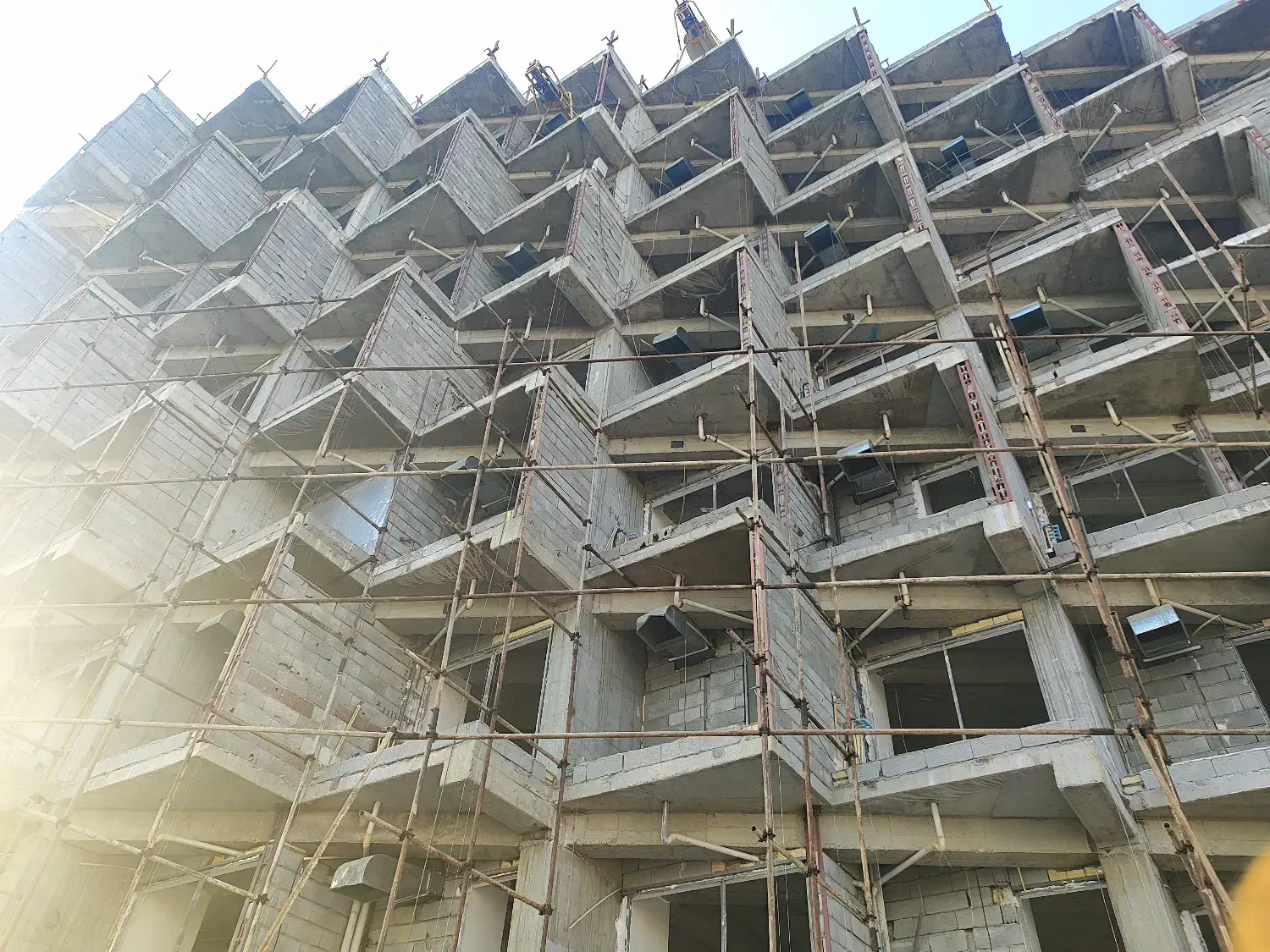 داربست سجاد|خدمات پیشه و مهارت|صدرا-فارس, فاز ۱|دیوار