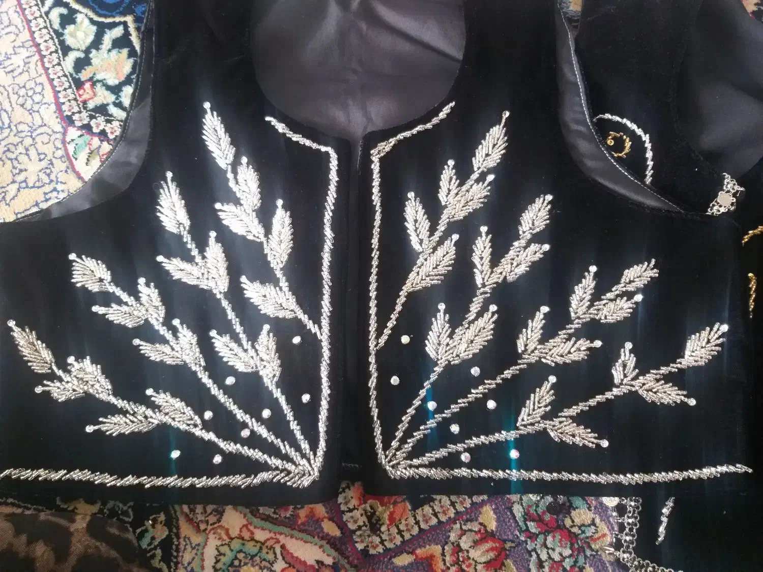 ملیله دوزی سخمه|لباس|مریوان, |دیوار