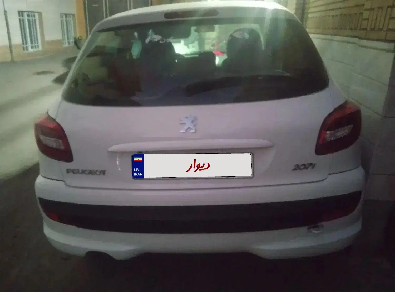 ۲۰۷ سفید ۱۴۰۳|خودرو سواری و وانت|قم, سراجه (۱۵ خرداد)|دیوار