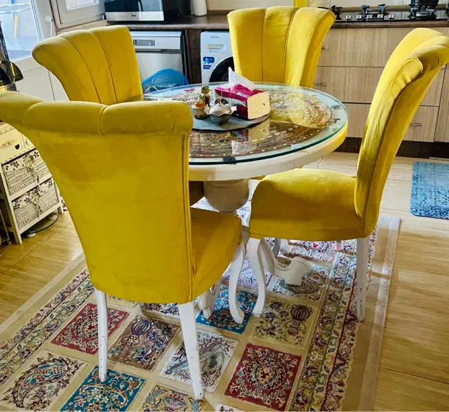 گنجه. ناهارخوری پنج نفره. میزجلومبلی.جاکفشی|میز و صندلی غذاخوری|تربت جام, مطهری|دیوار