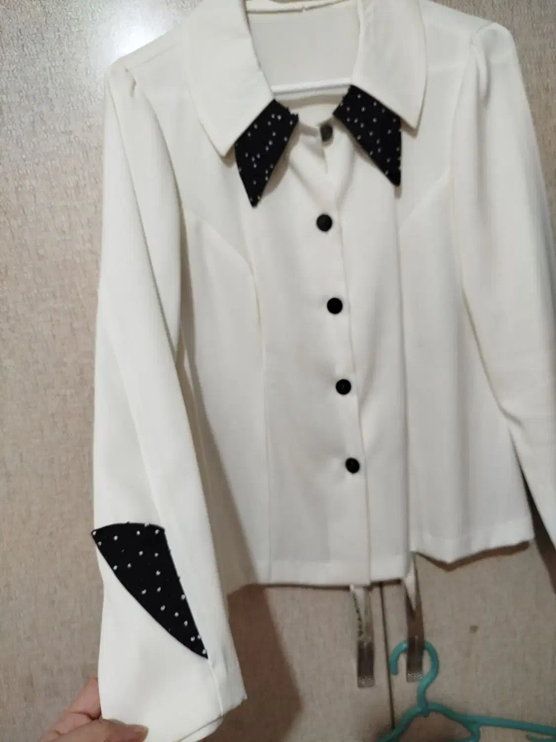 کت و دامن|لباس|رشت, شهرک قدس|دیوار