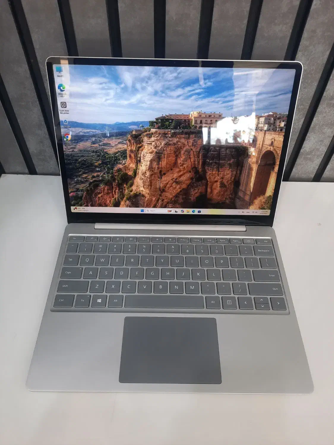 لپ تاپ Surface GO نسل ۱۰|رایانه همراه|اصفهان, درب کوشک|دیوار