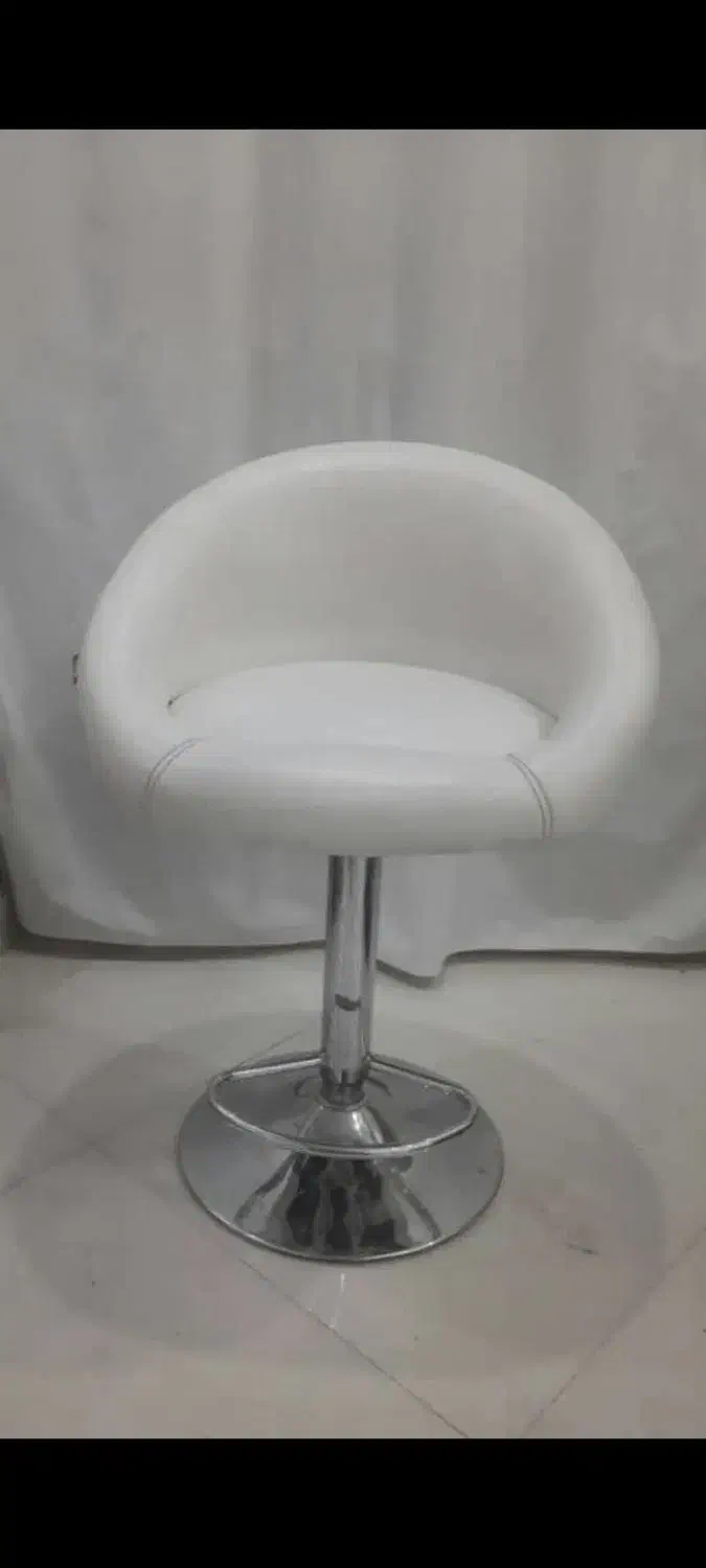 صندلی ، صندلی اپنی ، صندلی تک ،|میز و صندلی غذاخوری|بیرجند, |دیوار