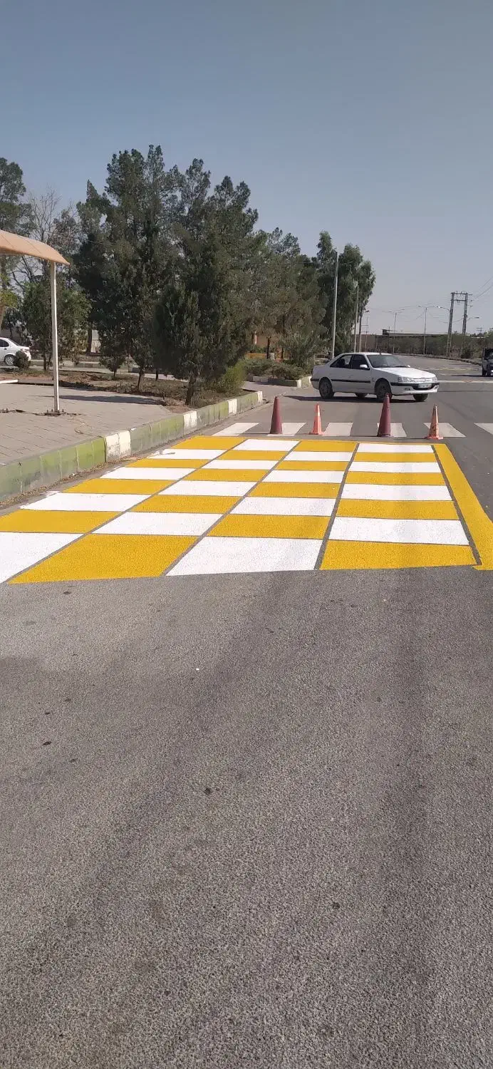 نقاشی صنعتی و ساختمانی و ترافیکی و کاغذدیواری کناف|خدمات پیشه و مهارت|ساوه, |دیوار