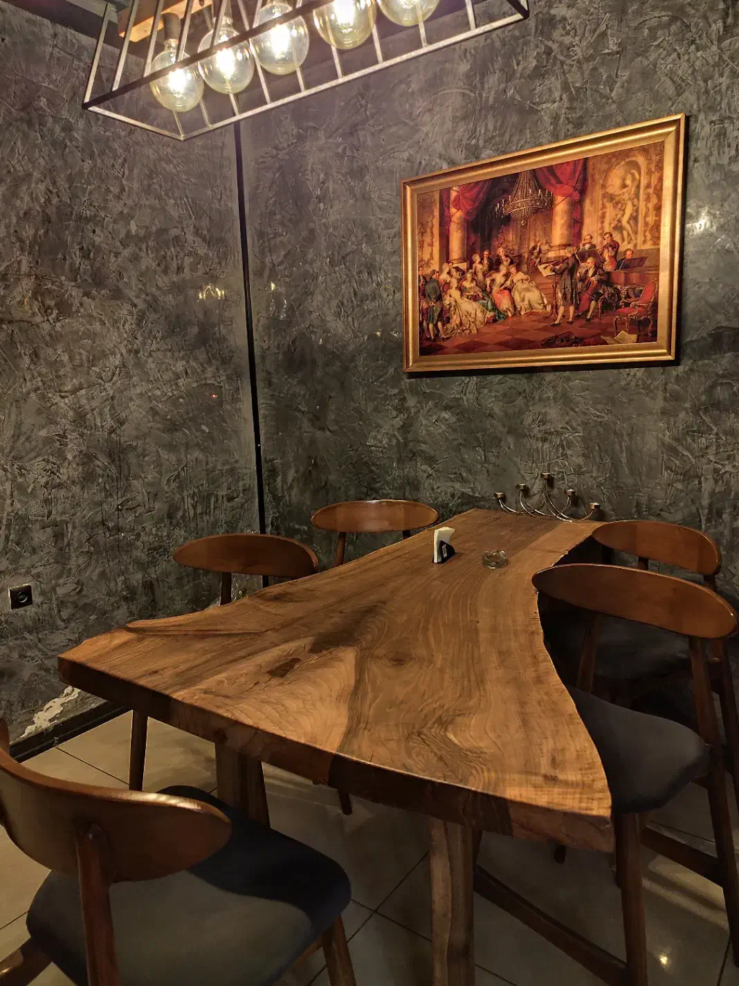 فروش یا شراکت در کافه بسیار لوکس با تجهیزات لاکچری|کافی‌شاپ و رستوران|سیرجان, |دیوار