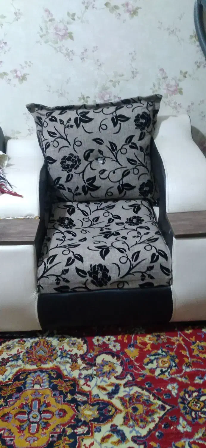 مبل و بوفه|مبلمان خانگی و میز عسلی|زنجان, |دیوار