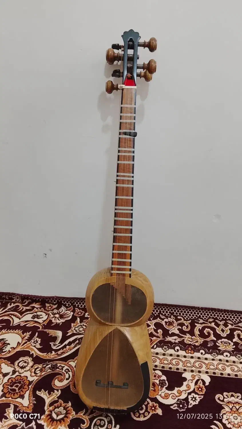 تار آذری، تار|سازهای سنتی|تبریز, |دیوار