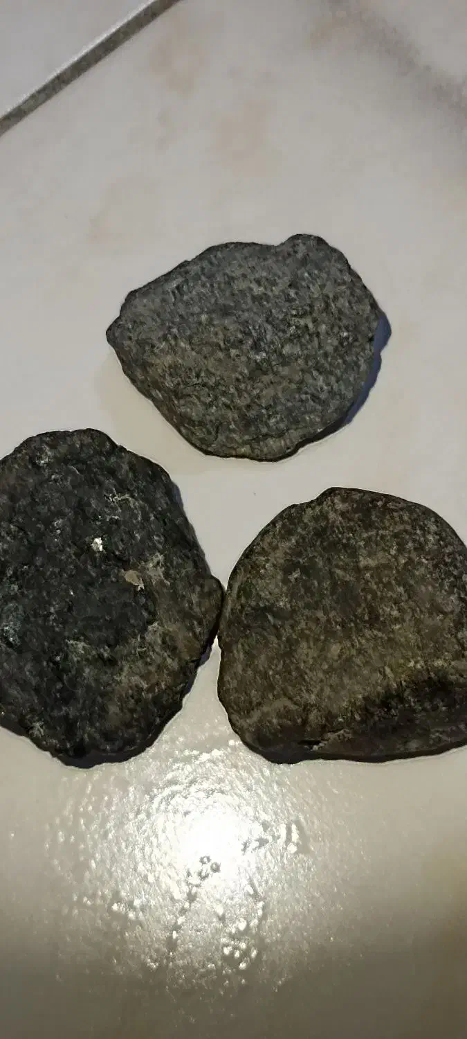 سنگ|جواهرات|قرچک, میرزائی جنوبی|دیوار