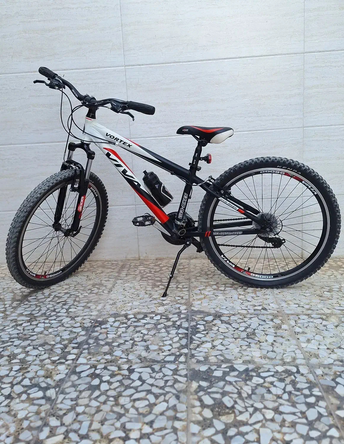 دوچرخه ویوا|دوچرخه، اسکیت، اسکوتر|آبپخش, |دیوار