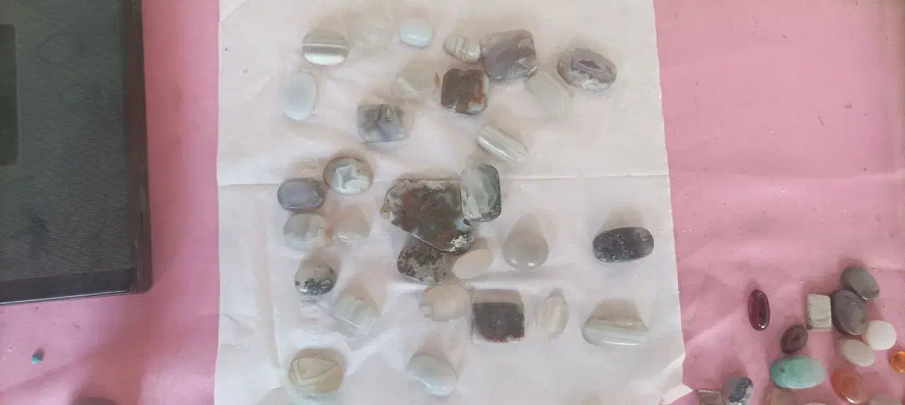 سنگ ونگین|جواهرات|قائن, |دیوار