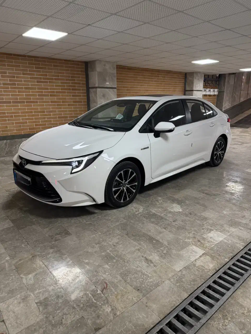 تویوتا لوین ۲۰۲۳|خودرو سواری و وانت|گرگان, |دیوار