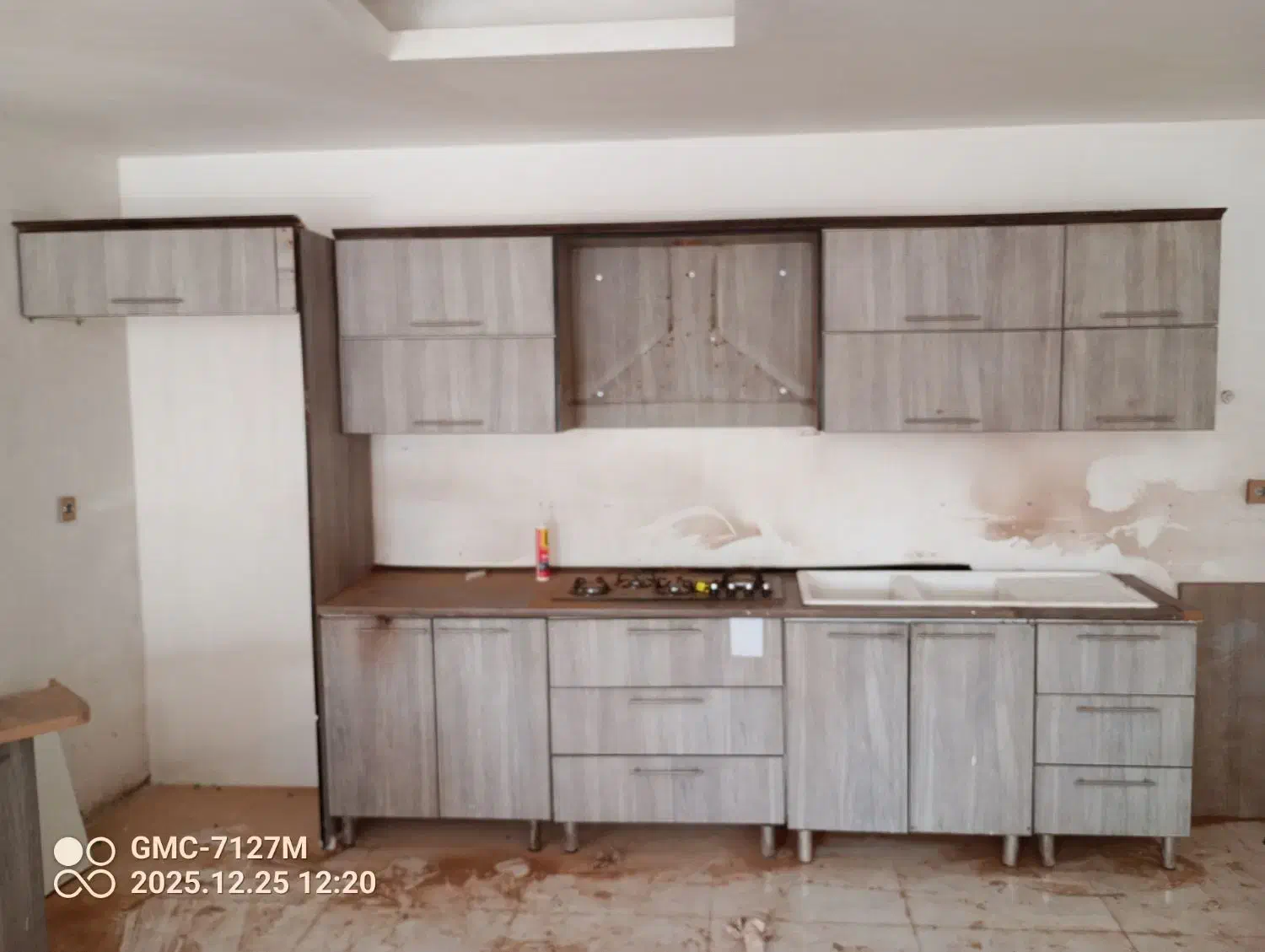 نصاب کابینت نو و کارکرده|خدمات پیشه و مهارت|قرچک, مجتمع مسکونی طبیعت|دیوار