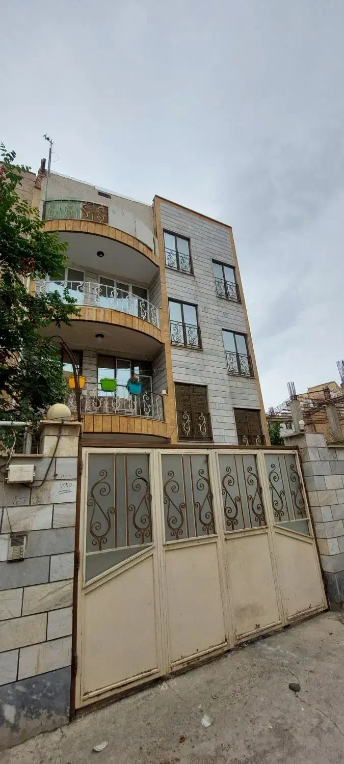 ۵۴۰ متر ۴ واحد ساختمان یکجا خیابان کاوه حصارک بالا|فروش آپارتمان|کرج, حصارک بالا|دیوار