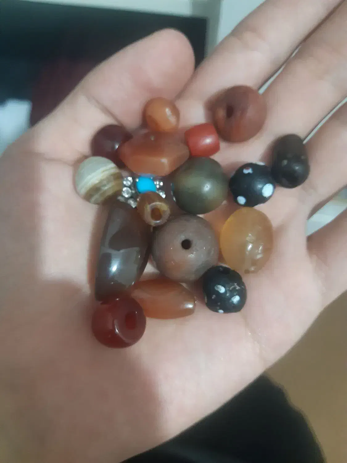 خریدوفروش از این مدل مهره ها و نقره جات|کلکسیون اشیاء عتیقه|پارسآباد, |دیوار