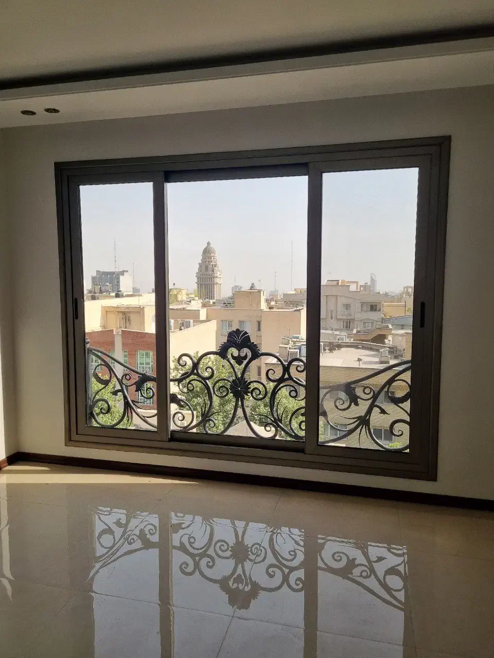 ظفر نفت ۱۶۵متر  طبقه پنجم سه خواب