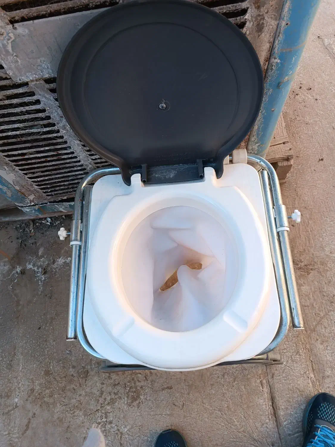 توالت فرنگی قابل نصب به دیوار|لوازم سرویس بهداشتی|چهارباغ, |دیوار