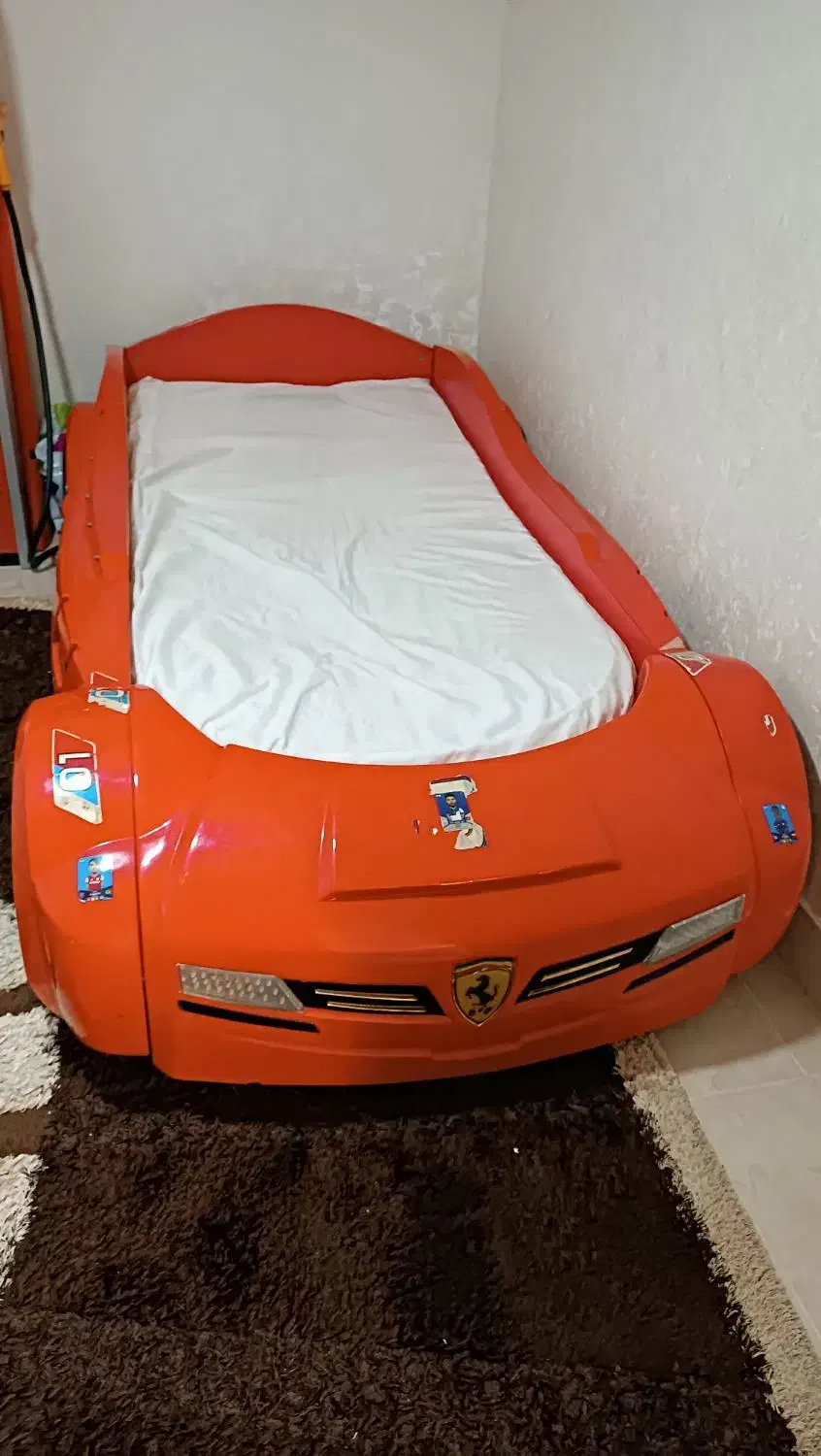 تخت ماشینی|تخت و سرویس خواب|خرمآباد, |دیوار