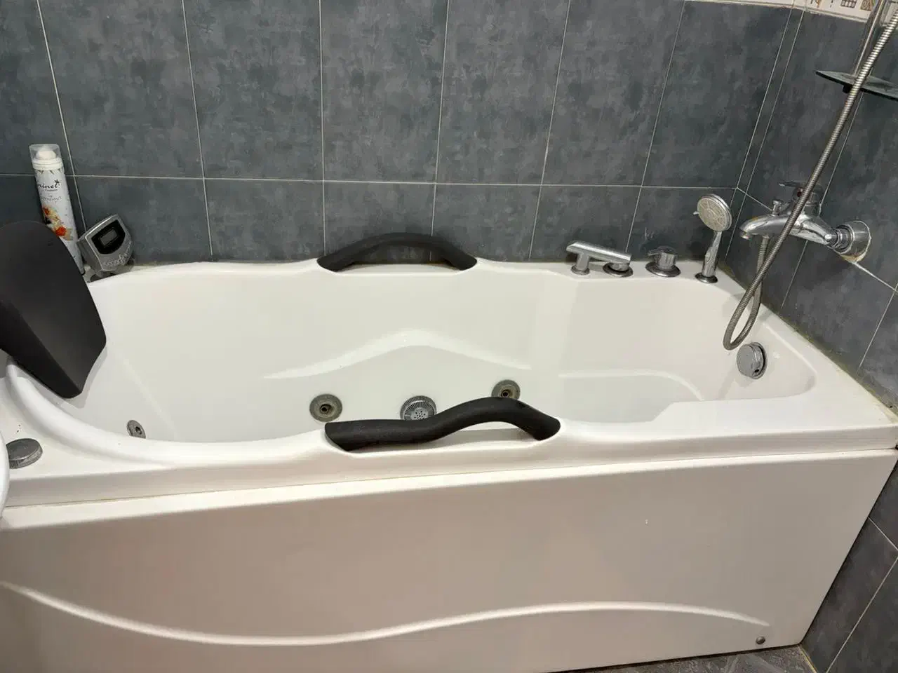 وان و جکوزی|لوازم حمام|کوهسار (البرز), |دیوار