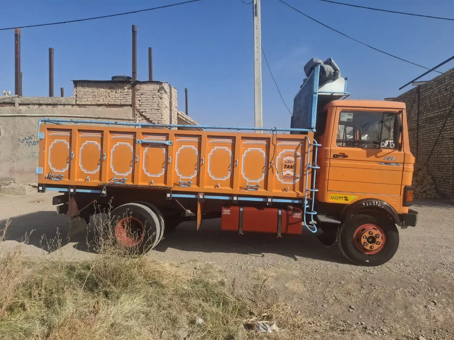 خاور ۸۰۸ مدل۸۴|خودرو سنگین|دشتابی, |دیوار