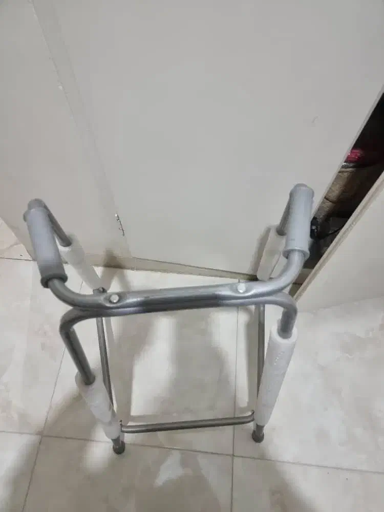 واکر معلولین صفرصفر|آرایشی، بهداشتی، درمانی|تهران, بروجردی|دیوار