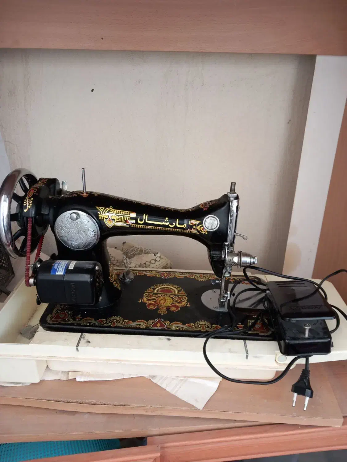 چرخ خیاطی برقی قدیمی مارشال در حد نو فروش میرسد|چرخ خیاطی و ریسندگی|میانه, |دیوار