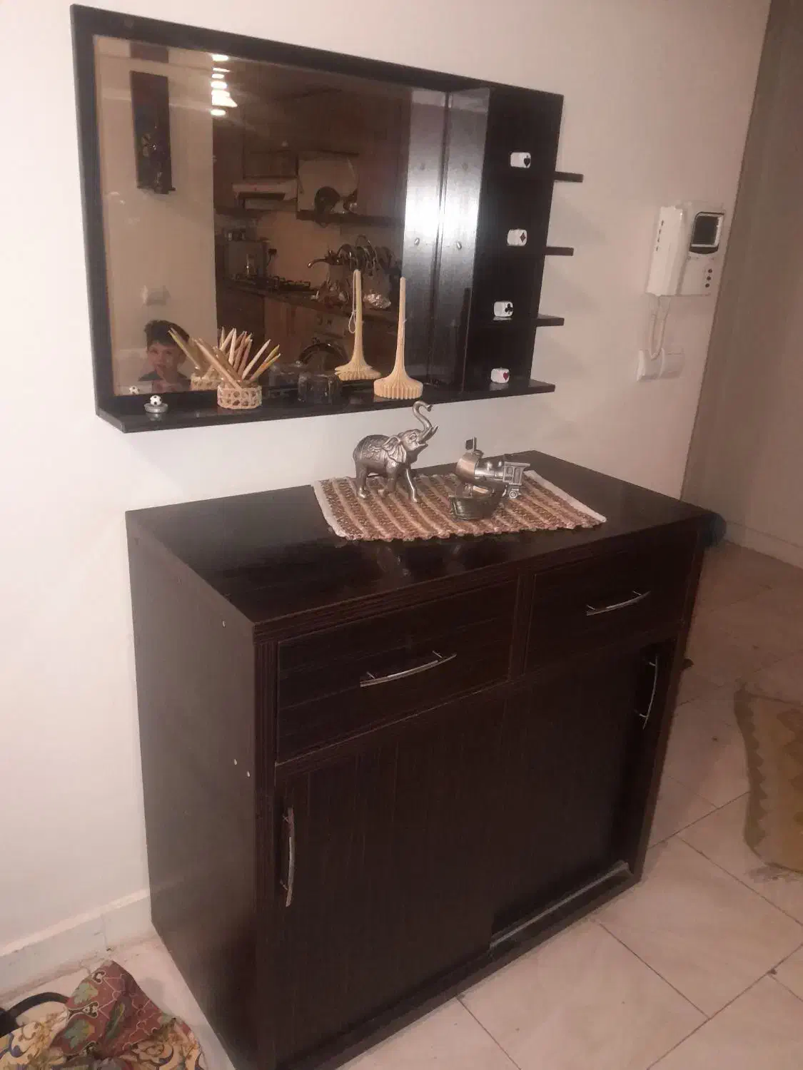 کنسول واینه|بوفه، ویترین، کنسول|پردیس, فاز ۲|دیوار