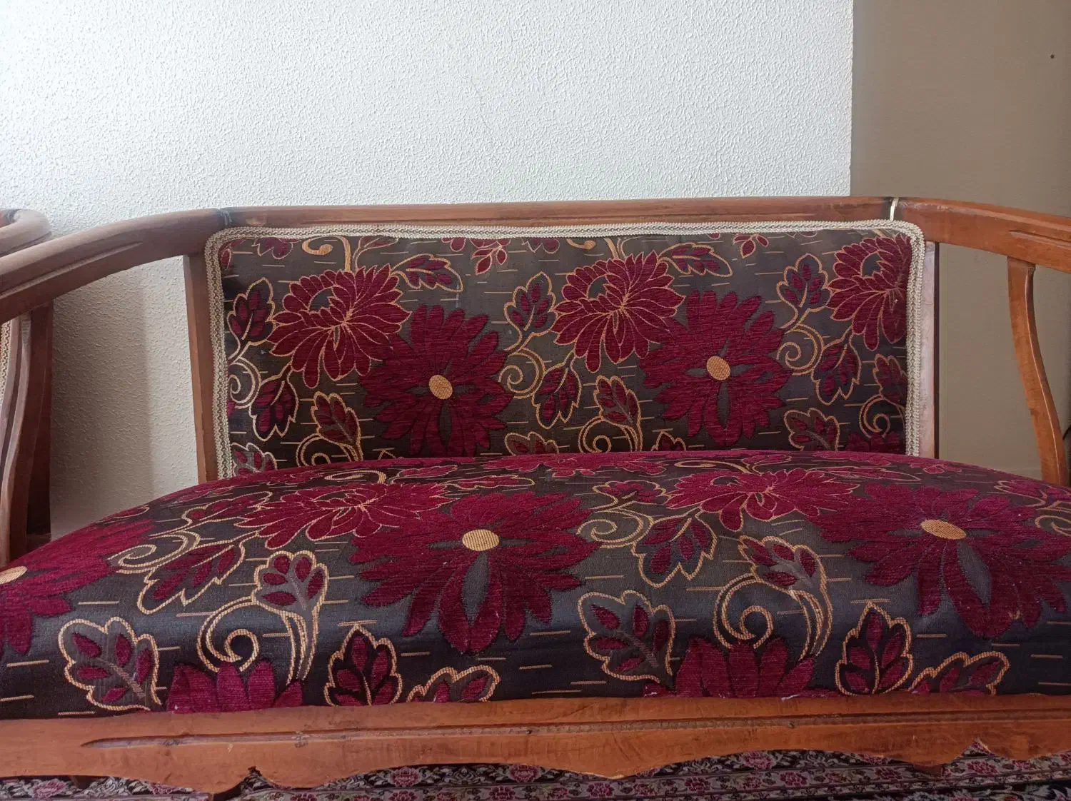 مبل چوبی|مبلمان خانگی و میز عسلی|شاهین‌شهر, شهرک گلدیس|دیوار