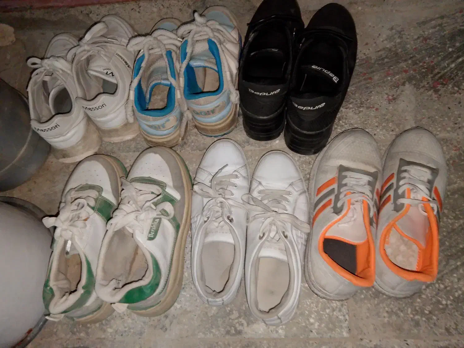 کفش استوک|کیف، کفش، کمربند|شیروان (خراسان), |دیوار