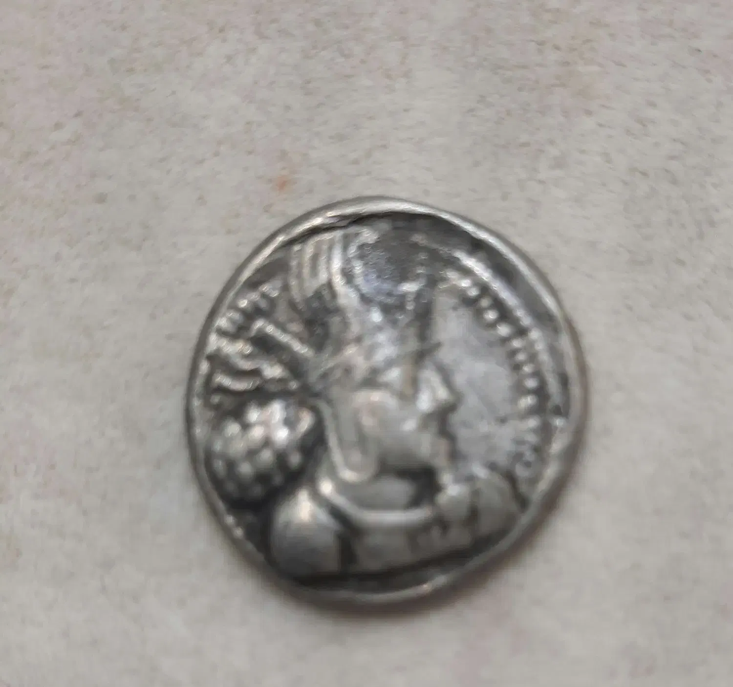 سکه دوره اشکانی یا ساسانی|کلکسیون اشیاء عتیقه|تهران, صادقیه|دیوار