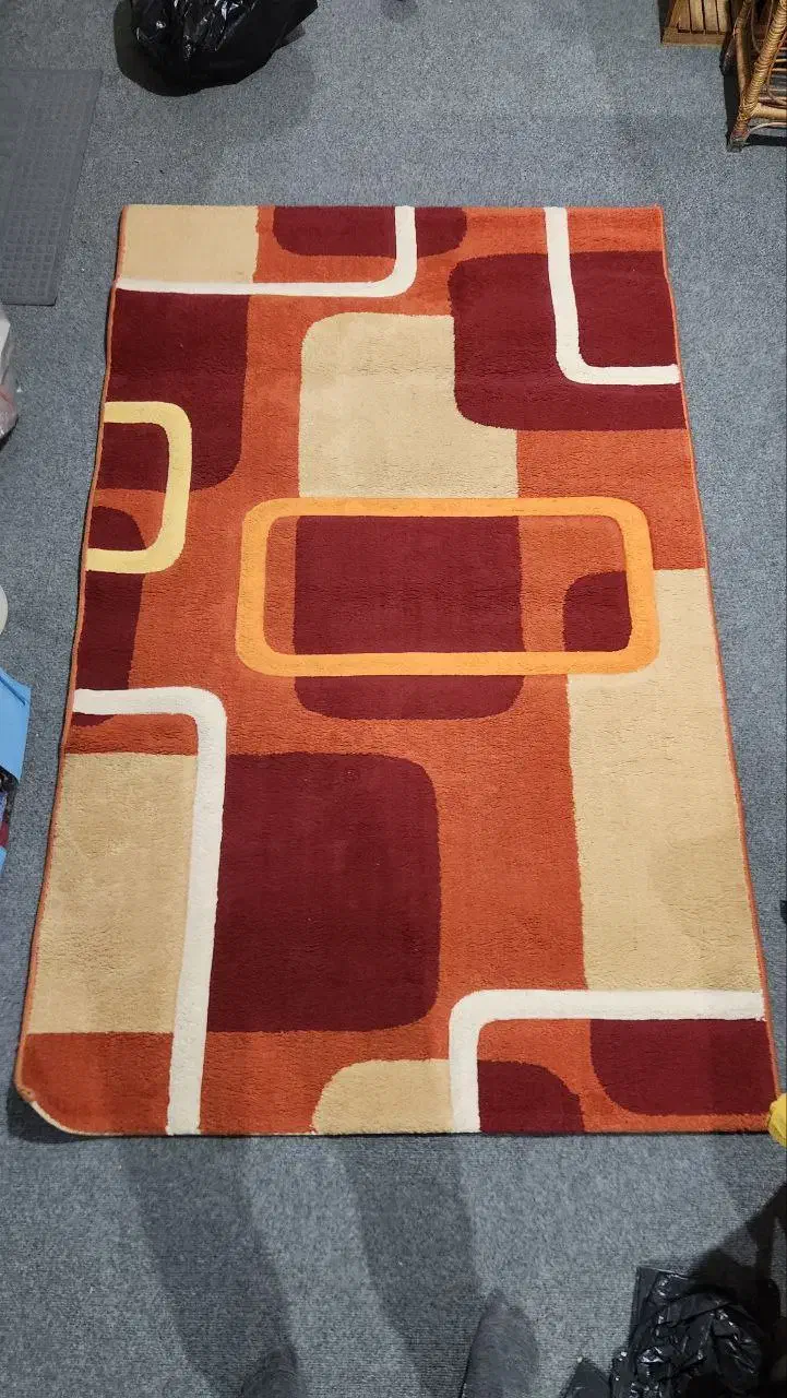 تعدادی وسایل خونه به فروش میرسد|فرش|شاهین‌شهر, عطار|دیوار