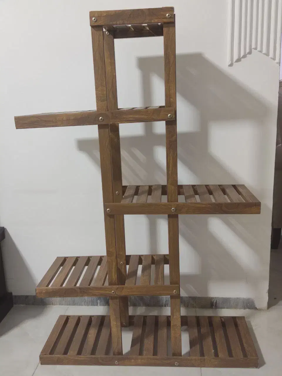 استند گل و گیاه|کتابخانه، شلف، قفسه‌های دیواری|ایلام, |دیوار