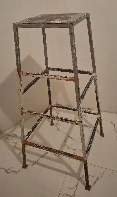 چهار پایه محکم|ابزارآلات|قرچک, شهرک الحدید|دیوار