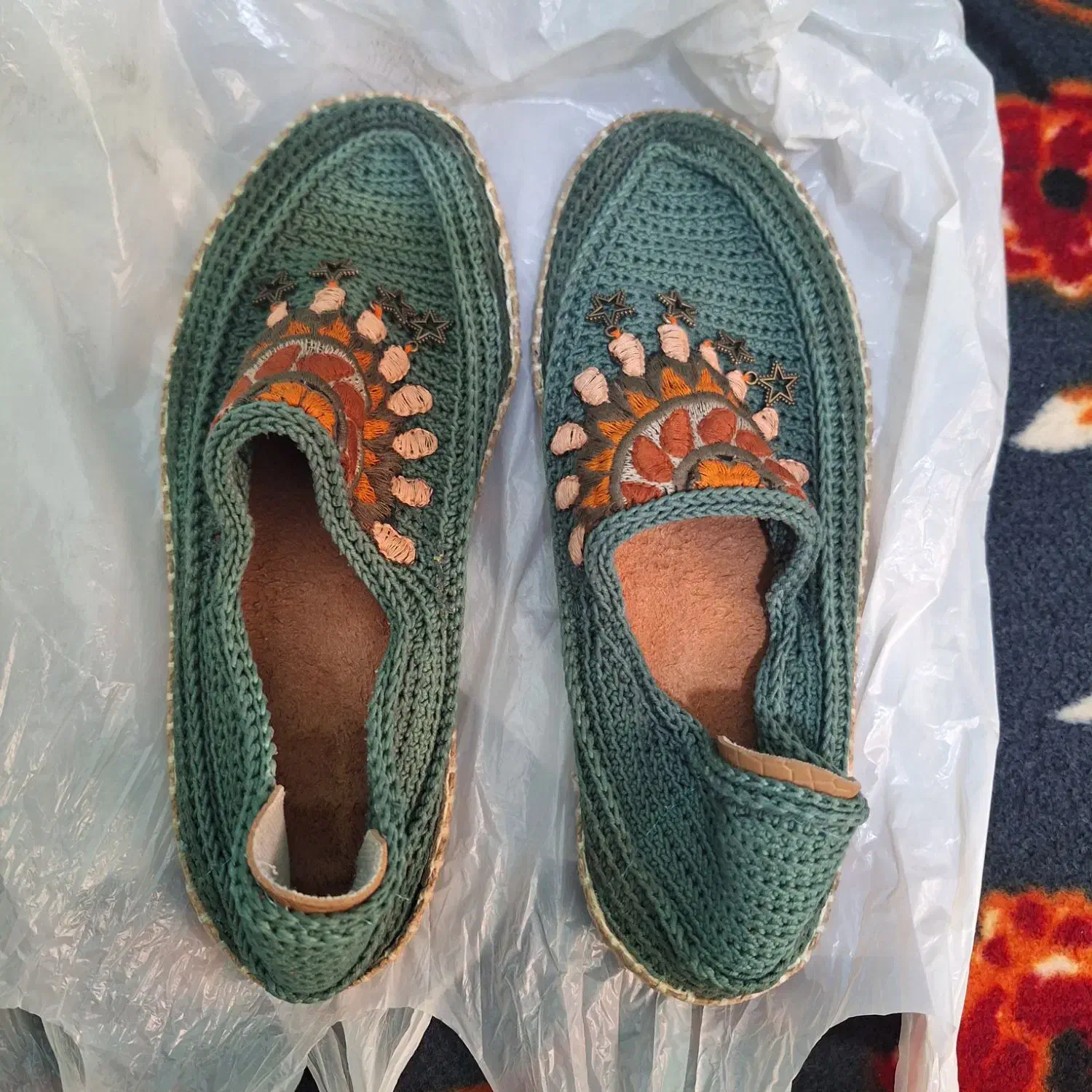 گیوه دستباف زنانه|کیف، کفش، کمربند|قدس, شهرقدس|دیوار