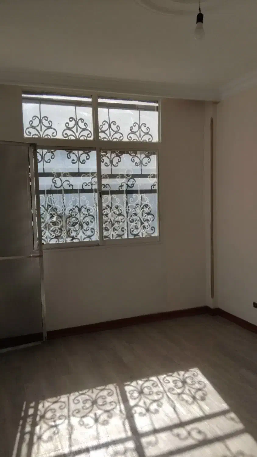 ۱۰۰ متر دوخواب نورگیرعالی طبقه اول نقاشی جدید|اجارهٔ آپارتمان|تهران, باشگاه نفت|دیوار