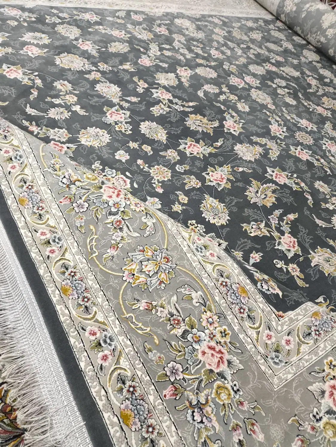 فرش ۹ متری جفت ۱۲۰۰ شانه|فرش|کرمانشاه, |دیوار