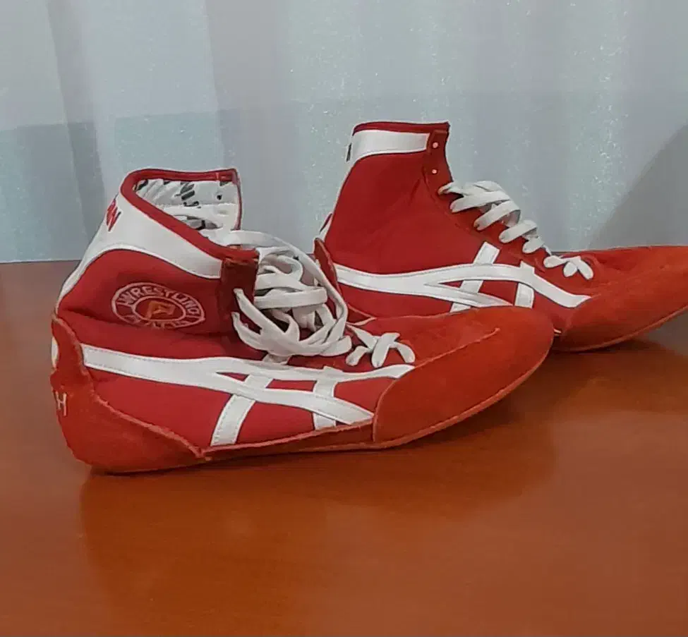 کفش کشتی|تجهیزات ورزشی|وحیدیه, |دیوار