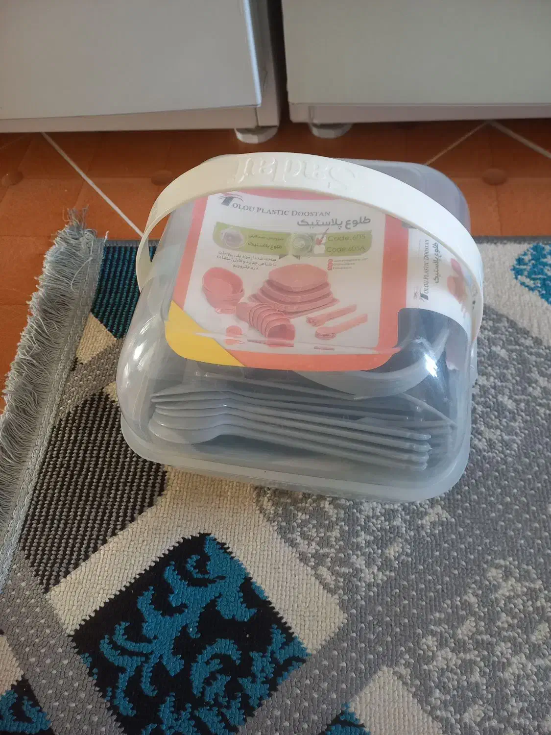 سرویس مسافرتی|ظروف نگهدارنده، پلاستیکی، یک‌بارمصرف|نهاوند, |دیوار