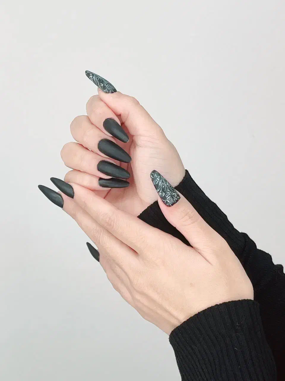 خدمات ناخن ویژه یلدا|خدمات آرایشگری و زیبایی|سیرجان, |دیوار