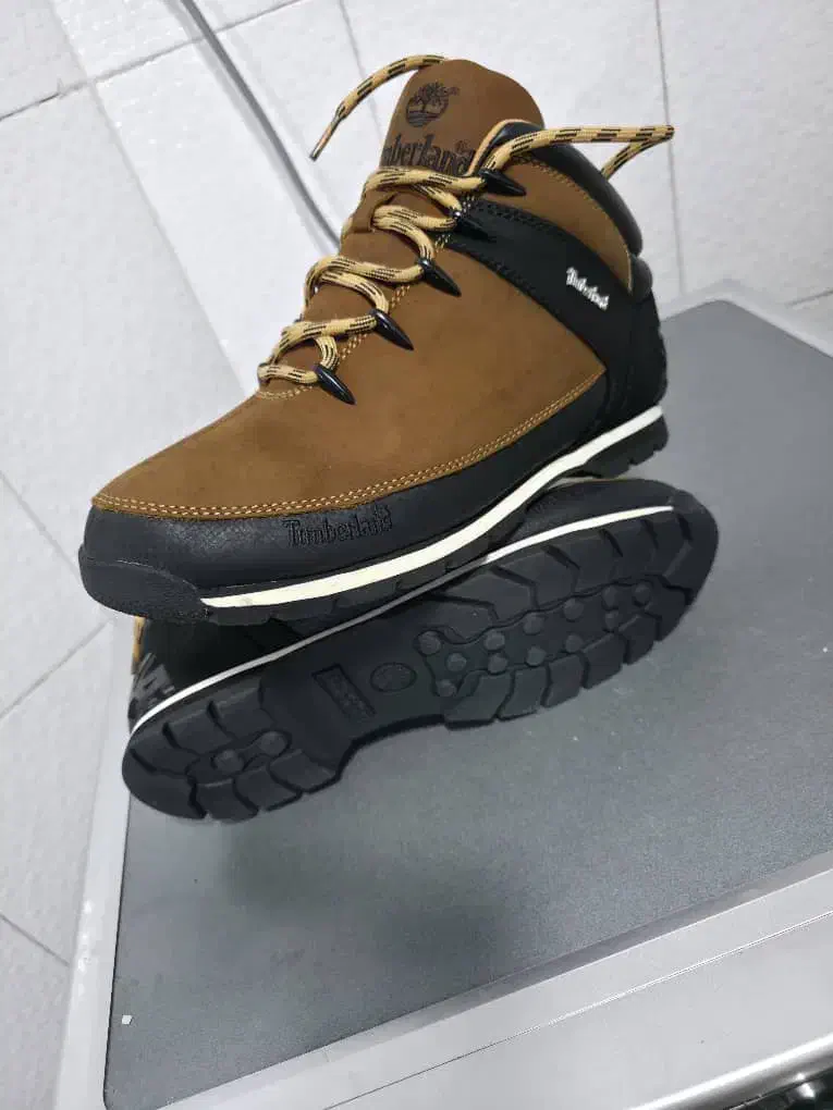 کفش کوهنوردی استوک اورجینال مارک تیمبرلند درصدرا|کیف، کفش، کمربند|شیراز, علوم پزشکی|دیوار